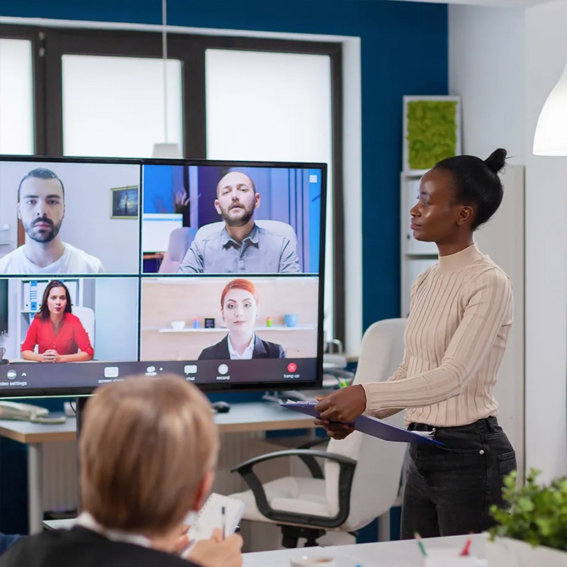 Nuso per Zoom | Bludis